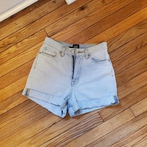 Bdg Mom High Rise Shorts